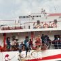 Sejumlah penumpang Mudik Gratis antar kepualan menikan kapal DBS III.