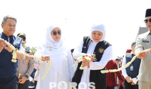 Gubernur Jawa Timur, Khofifah Indar Parawansah beserta eks Wakil Bupati Sumenep Nyai H. Dewi Khalifah saat meresmikan pelabuhan Dungkek pada tahun 2023 lalu.