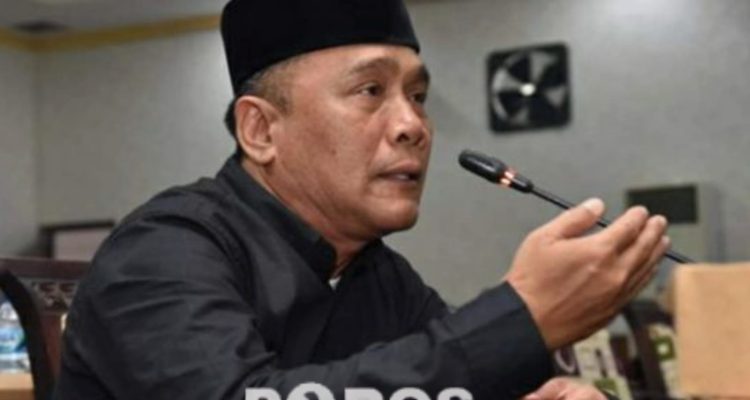 Anggota Komisi II DPRD Sumenep, Juhari S,Ag, meminta Pemkab Sumenep perketat distribusi BBM buntut panic buying di Kangean.