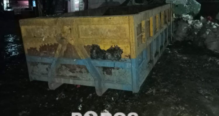 Setelah upaya konfirmasi oleh porosbaru di petang hari, Kepala Pasar Anom bersama DLH Sumenep. Pengerjaan selesai hingga pukul 20.10 WIB.