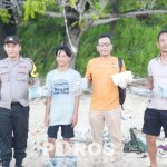 Sejumlah warga dan Polsek Geli Genting saat mengamankan barang diduga kokain.