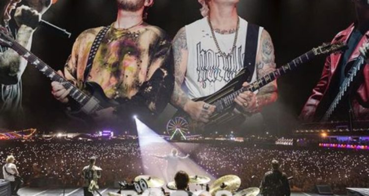 Band asal Amerika, Avenged Savendfold atau kerap disebut A7X dijadwalkan akan kembali menyapa para deatbhat pada Oktober tahun ini.