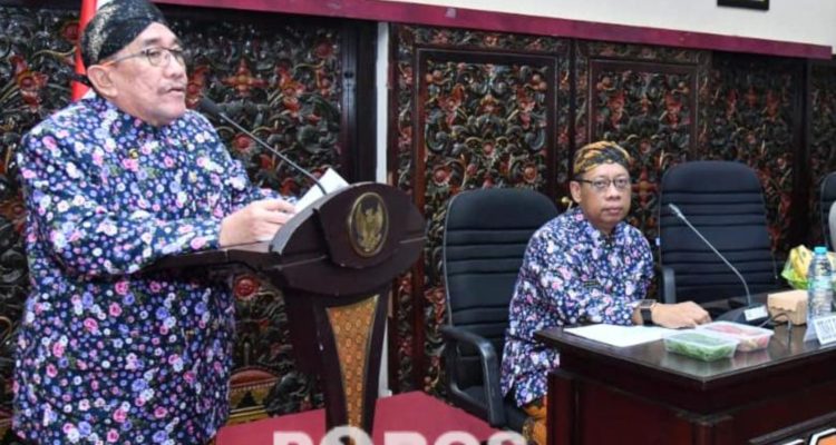 Wakil Bupati Sumenep, KH. Imam Hasyim, saat sambutan persoalan HDDAP Sumenep di Rapat Koordinasi di Kantor Bbupati, Kamis (16/04).