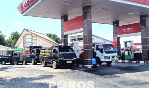 Harga Bahan Bakar Minyak (BBM) hari ini yang dikelola PT Pertamina (Persero) di Indonesia kembali mengalami kenaikan pada hari ini, Sabtu (18/04).