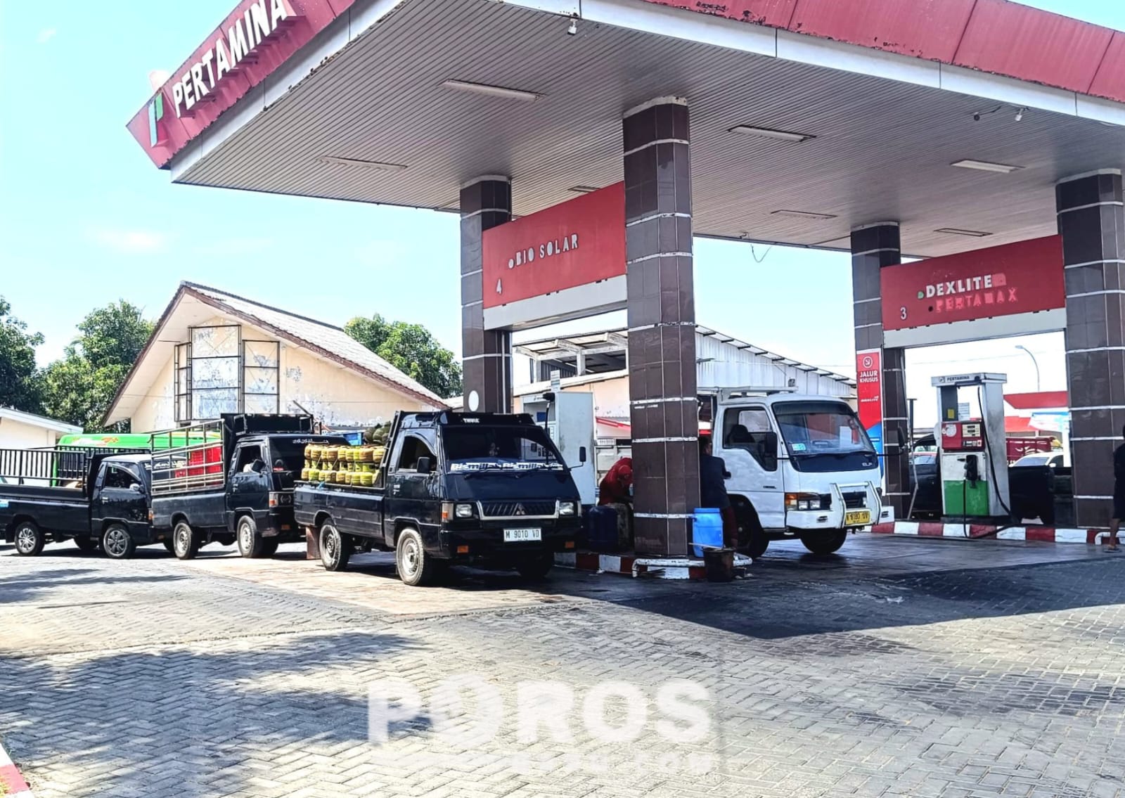 Harga Bahan Bakar Minyak (BBM) hari ini yang dikelola PT Pertamina (Persero) di Indonesia kembali mengalami kenaikan pada hari ini, Sabtu (18/04).