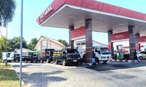 Harga Bahan Bakar Minyak (BBM) hari ini yang dikelola PT Pertamina (Persero) di Indonesia kembali mengalami kenaikan pada hari ini, Sabtu (18/04).