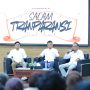 Tiga Komisioner Komisi Informasi (KI) Sumenep saat mengisi sosialisasi.
