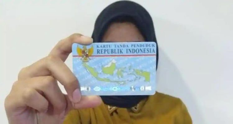 yahwan Efendi, menegaskan penahanan dan fotokopi KTP di layanan publik perlu dibatasi demi keamanan data pribadi sesuai UU PDP.
