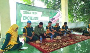 Pengurus Ikatan Penyuluh Agama RI (PD IPARI) Sumenep merayakan ulang tahunnya yang ketiga dengan menanam 1.000 pohon cinta.