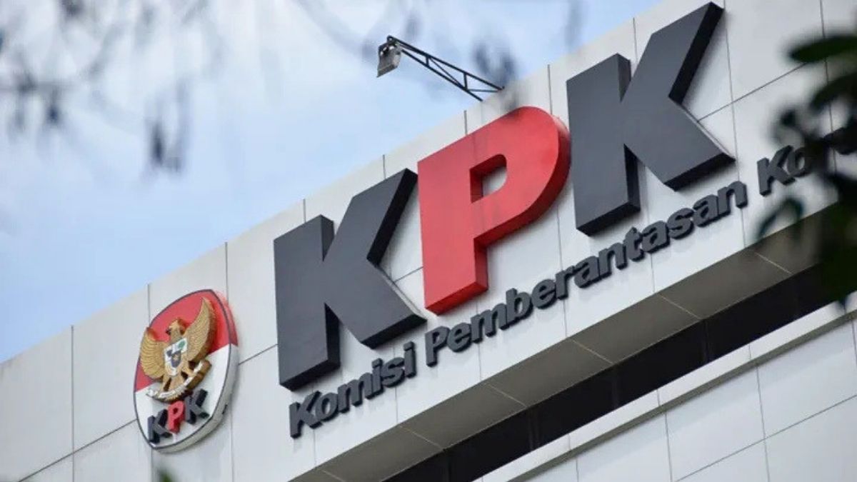 16 saksi tindak pidana dana hibah Pokmas Jatim di Sumenep mulai diperiksa KPK di Polres Sumenep.