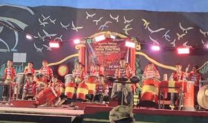 Musik Tong-Tong Sumenep Salah satu peserta Festival Aransemen Musik Tong-Tong Lagu Bupati Sumenep saat adu kreatifitas.