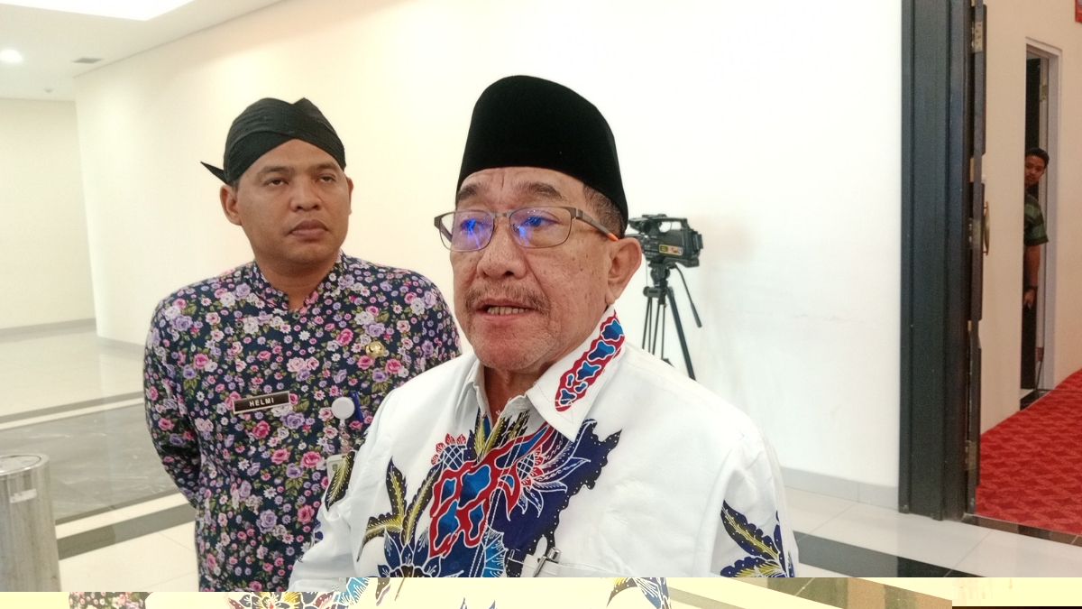 Wabub Sumenep, KH. Imam Hasyim mengakui masih terdapat ketimpangan antara wilayah daratan dan kepulauan saat dimintai keterang usai rapat paripurna.