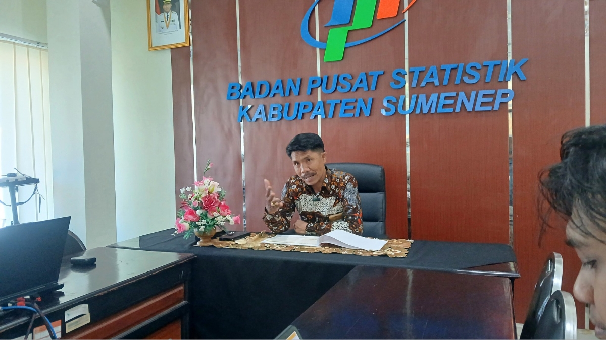 Kepala BPS Sumenep, Handoyo Wijoyo, saat memaparkan pelaksanaan sensus ekonomi dan inflasi Sumenep di bulan Mei 2026.