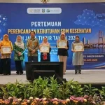 Dinkes Pamkesan dinobatkan sebagai SDMK se-Jawa Timur.