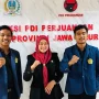 FKIP UTM Perwakilan BEM FKIP UTM bersua foto dengan Anggota Komisi E, Indriani Yulia Mariska.