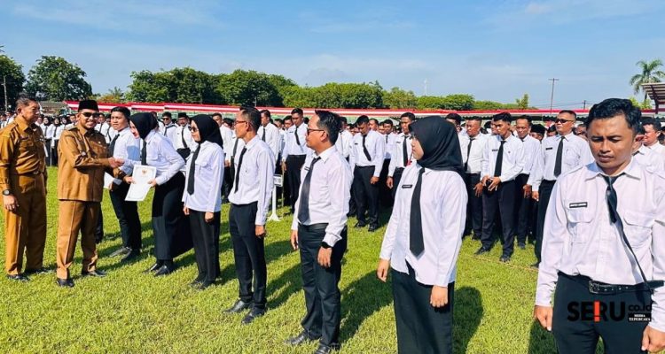 Resepsi pelantikan PPPK Paruh Waktu Sumenep di Stadion A. Yani Sumenep.