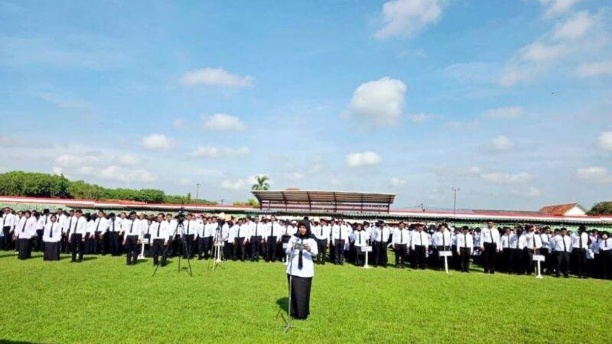 Pelantikan PPPK Paruh Waktu Sumenep di Stadion Gor A. Yani.