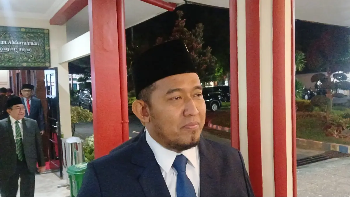Bupati Sumenep, Ahcmad Fauzi Wongsojudo, pasca melantik lima pejabat setingkat Pimpinan Tinggi di Rumah Dinasnya.