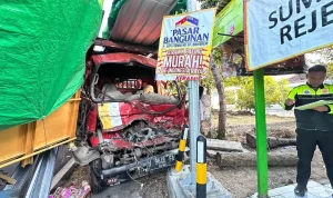 Kecalakaan beruntun di Bangkalan Kecalakaan beruntun di Banhkalan
