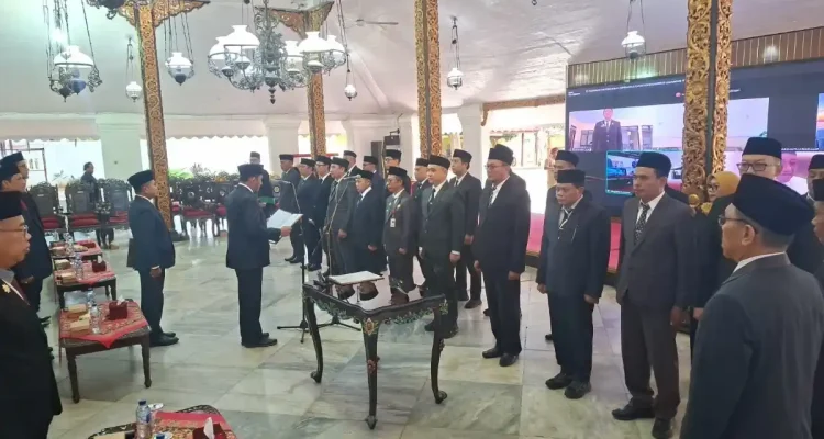 Pelantikan Pejabat Administrator Sumenep Penlantik Pejabat Pemkab Sumenep