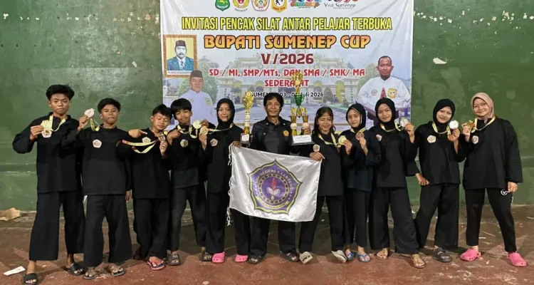 SMPN 1 Lenteng, Sumenep, sabet juara umum 2 di Kejuaraan Pencak Silat Bupati Cup 2026.