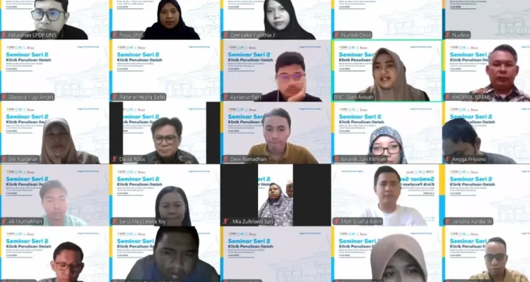 Kelurahan LPDP Universitas Sebelas Maret (UNS) saat menggelar pelatihan secara online.