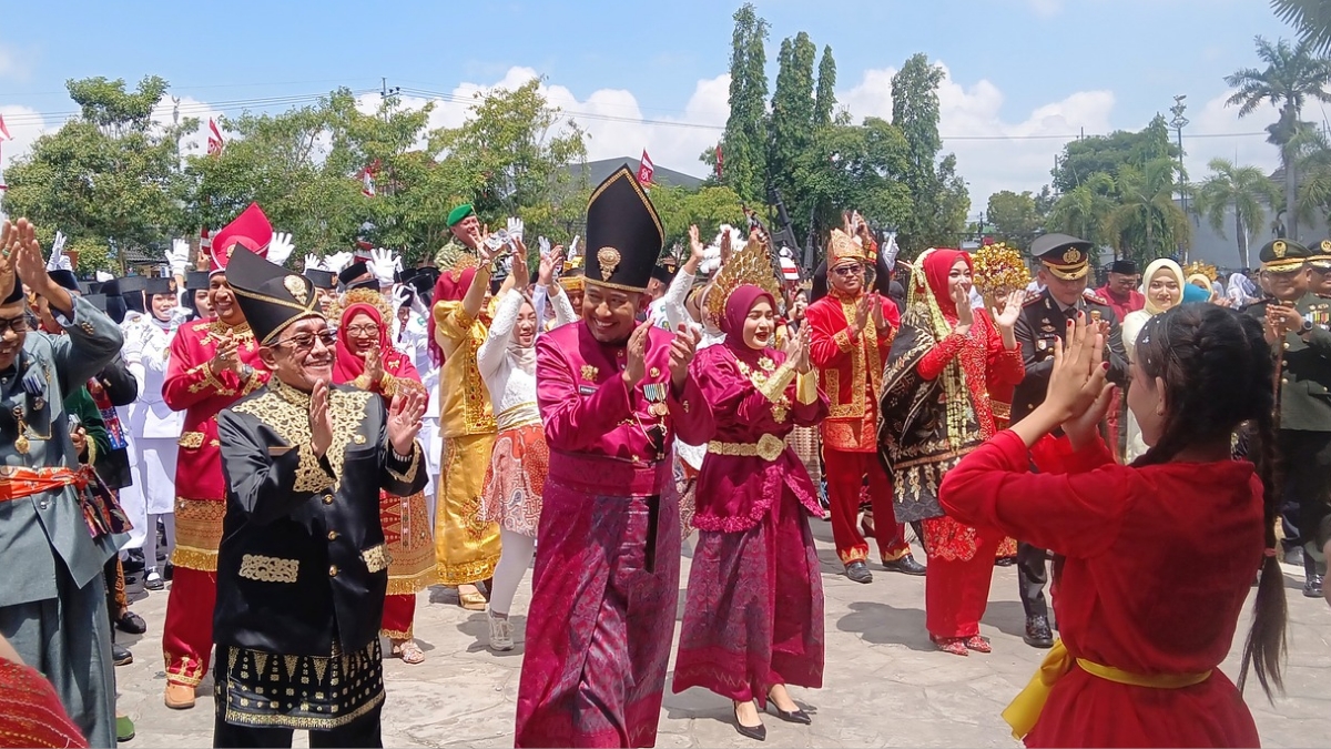 Bupati Sumenep di HUT RI 81 Pemkab Sumenep.