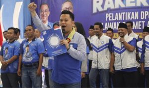 Slamet Ariyadi Kukuhkan 500 Relawan PAN di Sumenep
