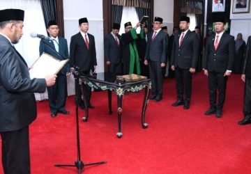Bupati Sumenep Kembali Lantik 4 Kepala OPD, Ini Perintahnya 8 Bupati Sumenep Kembali Lantik 4 Kepala OPD, Ini Perintahnya